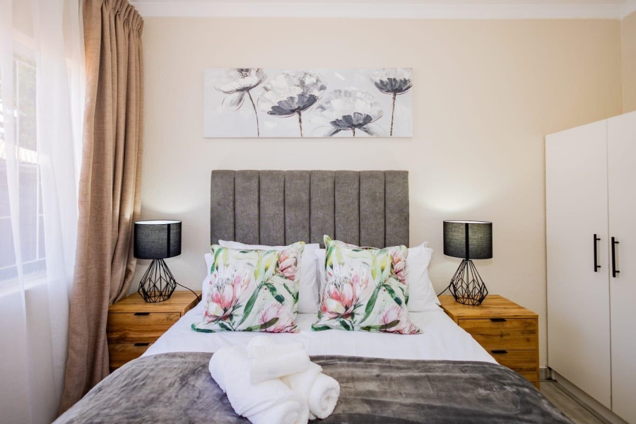 To Let 3 Bedroom Property for Rent in Protea Heights Western Cape